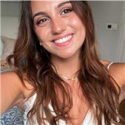 Estudiante de Arquitectura de quinto curso. He ejercido de profesora particular anteriormente con niños de cuarto, quinto y sexto.